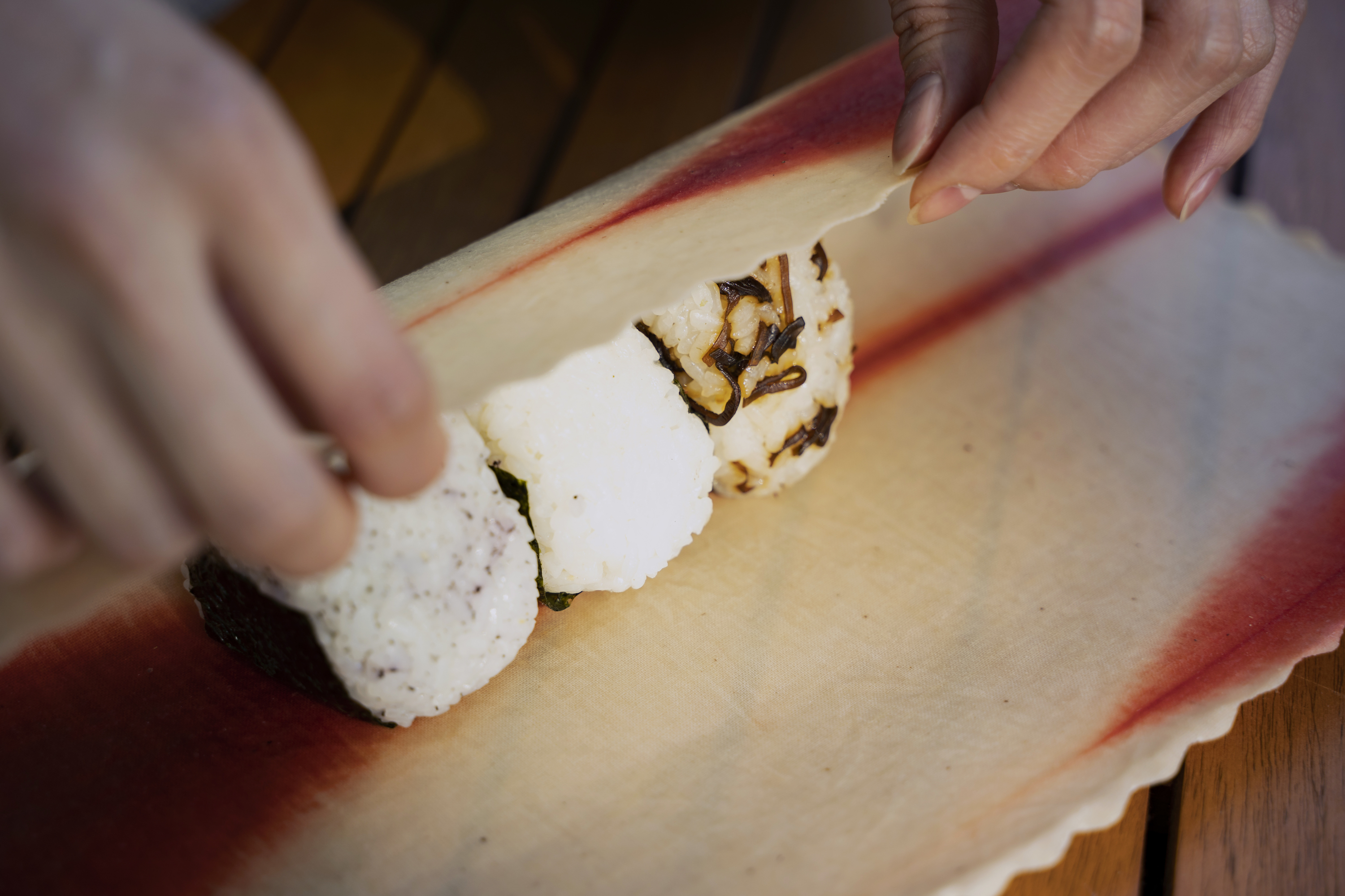 「茜染め」by 冨貴工房