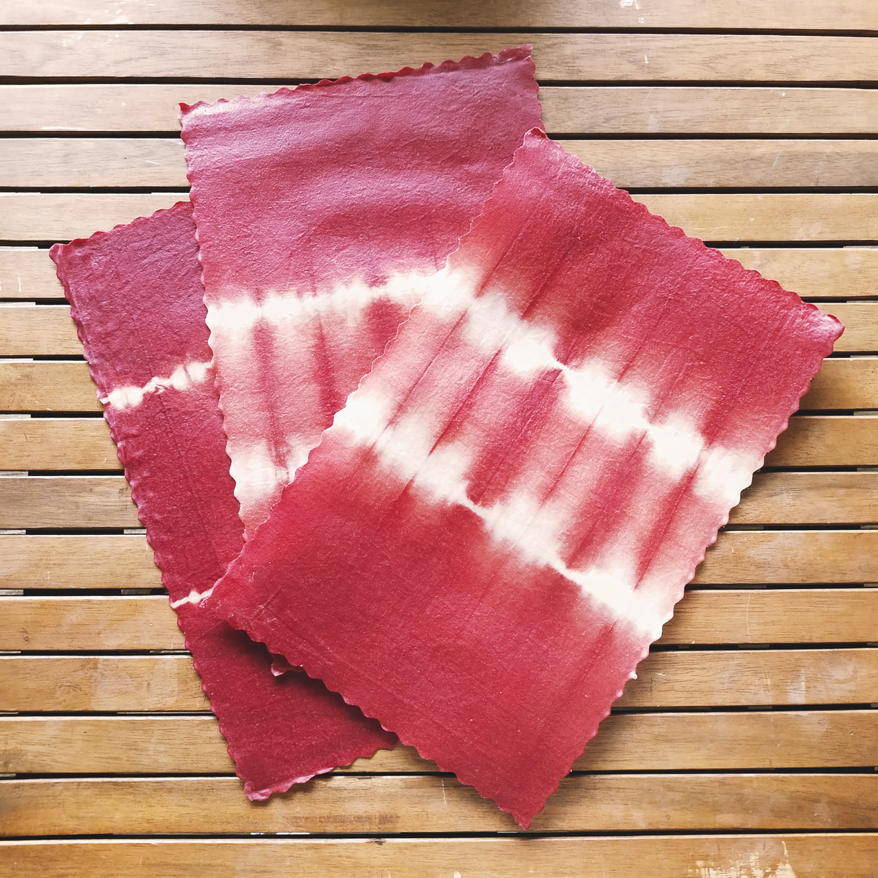 「茜染め」by 冨貴工房